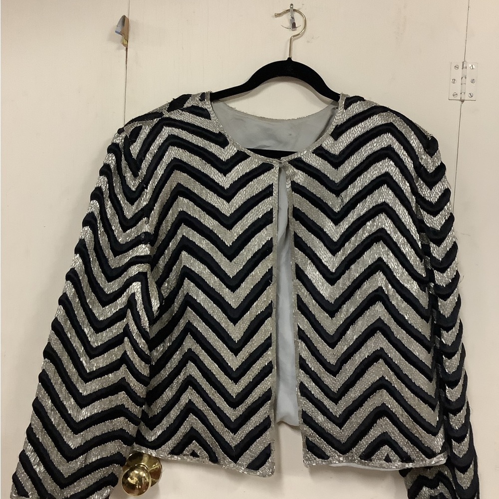 Source Unknown Black And Silver Zigzag Blouse - image 1